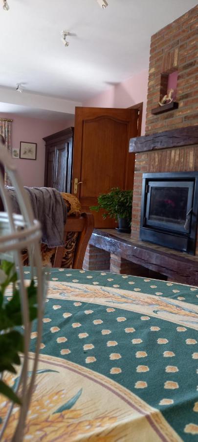 Gîte Les Sittelles Tenneville Extérieur photo
